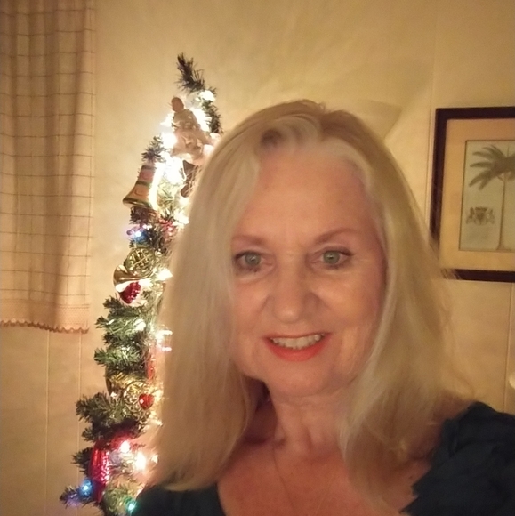 "Meet your Posher" - Picture 2 of 7